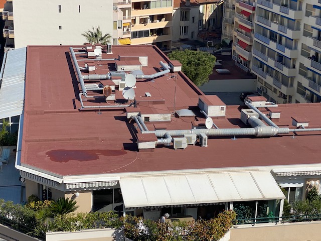 Entreprise maconnerie Antibes vue toiture