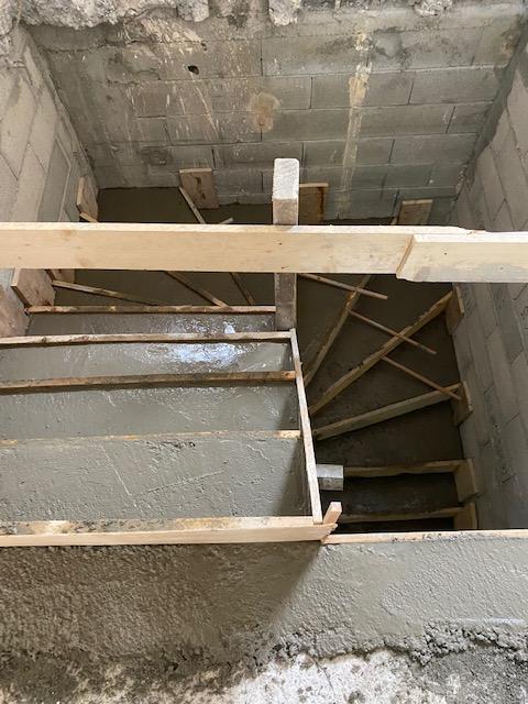 Entreprise rénovation Antibes mise en oeuvre du béton